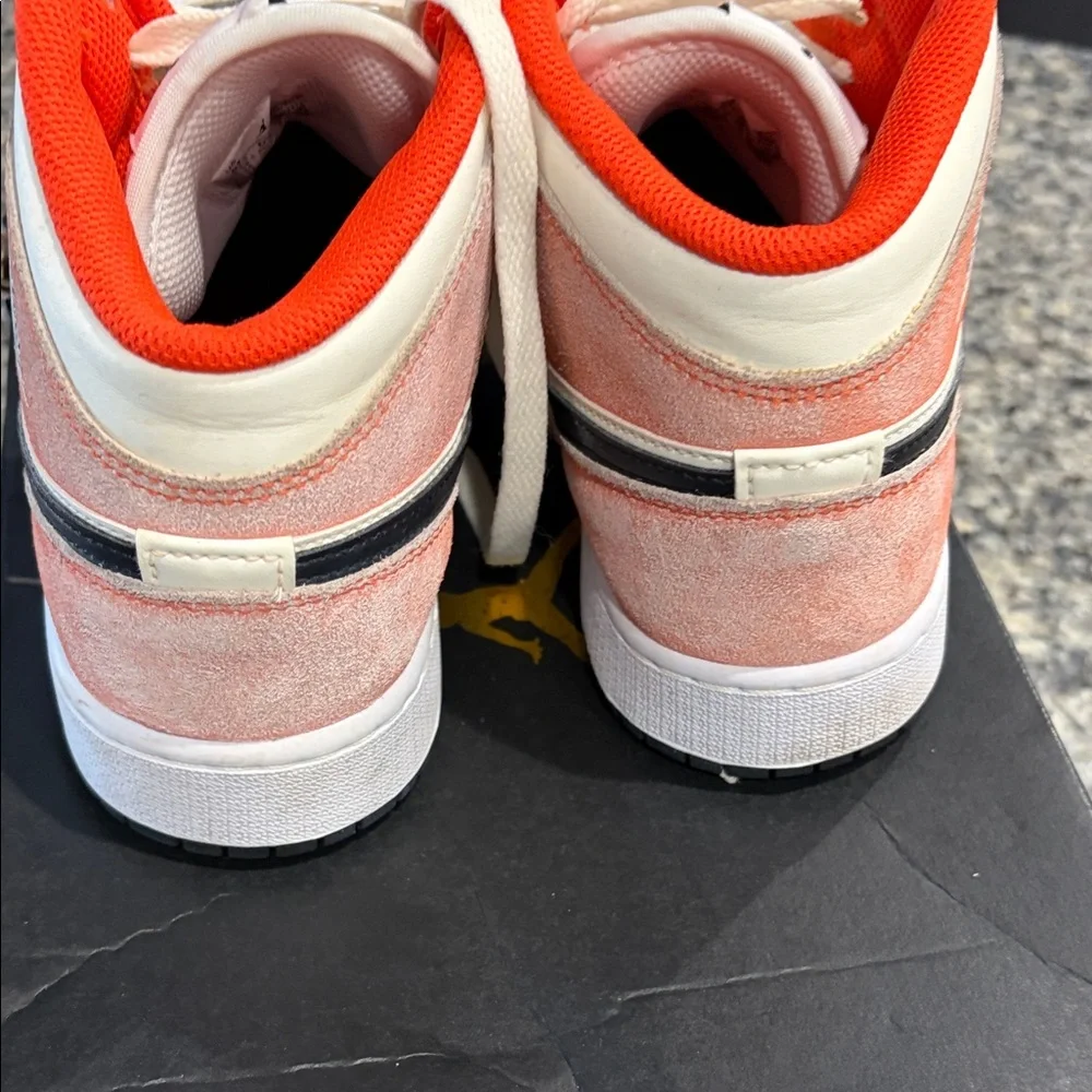 Nike Kids Sneakers - Red and Cream - Picture 3 of 16